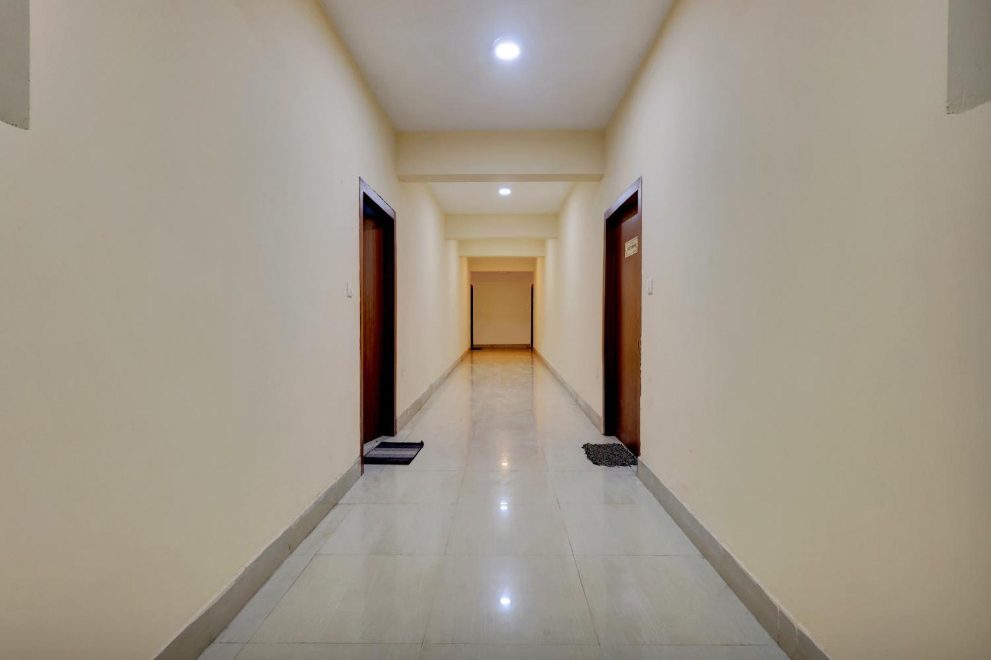 Oyo Flagship Larica Green Valley กูวาฮาติ ภายนอก รูปภาพ
